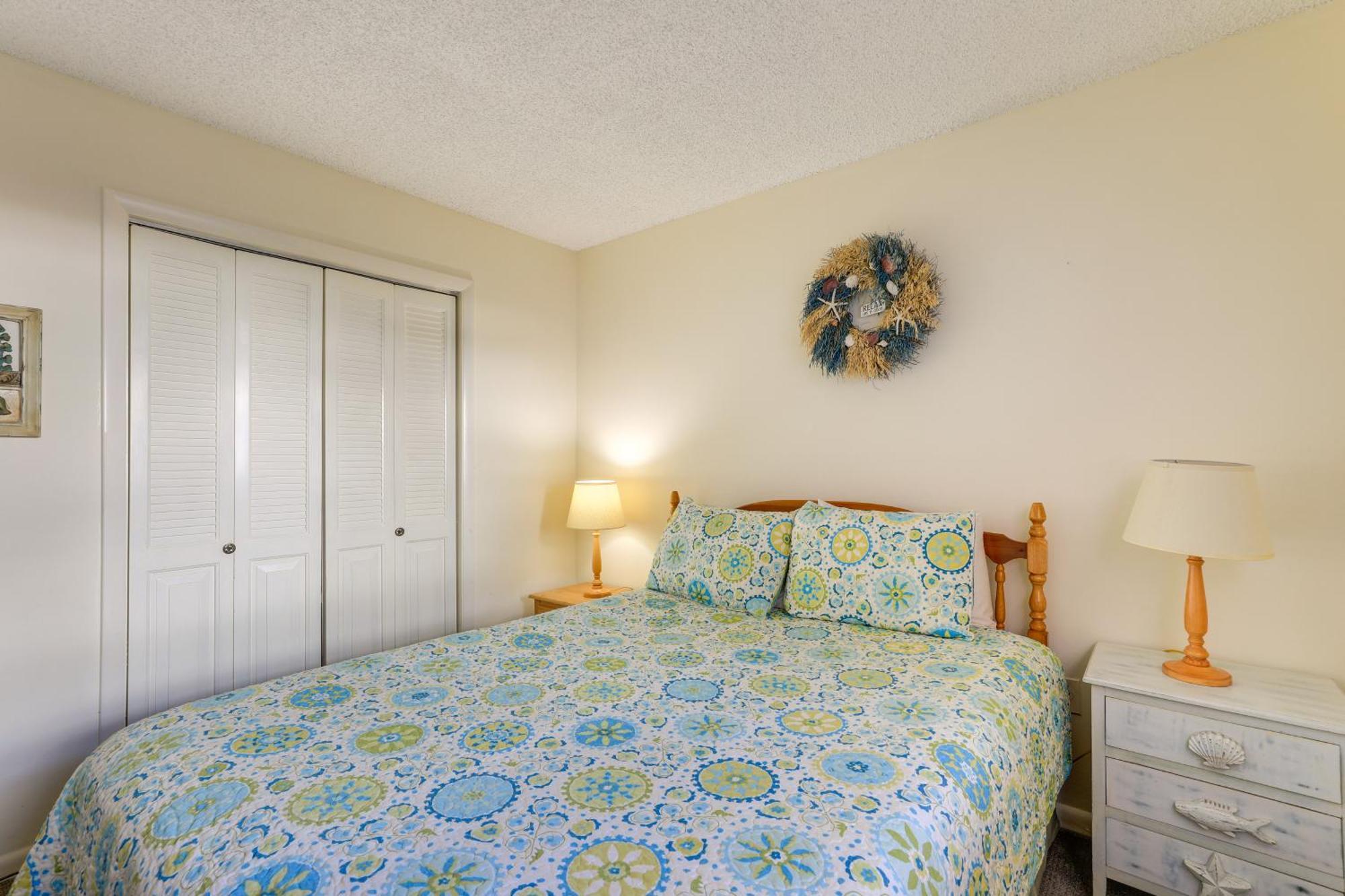 Central Cocoa Beach Condo With View, Steps To Beach! Zewnętrze zdjęcie